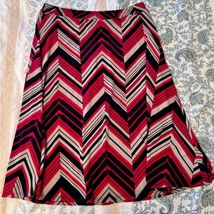 Skirt, stretch waist, knee length
